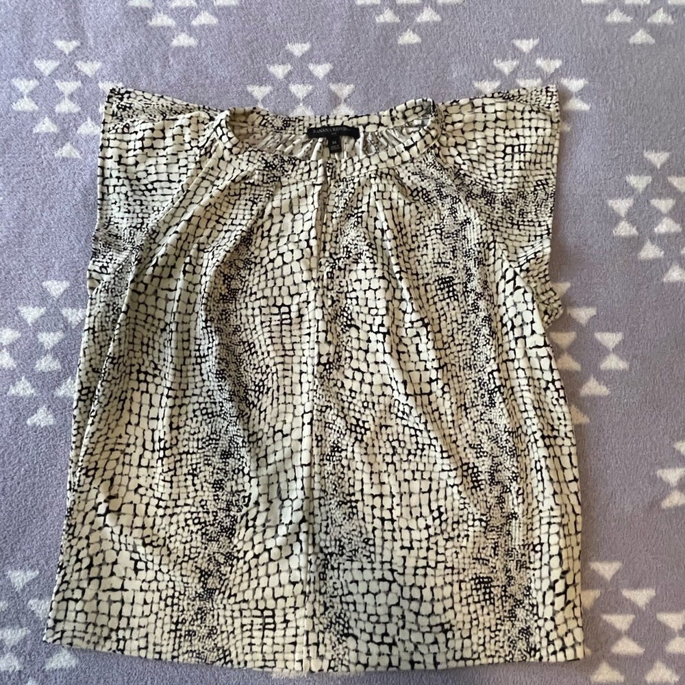 Banana Republic - set of 4 women tops size M - Picture 6 of 10